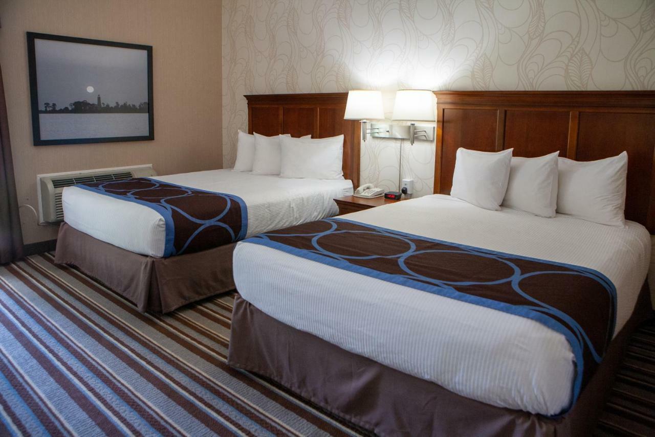 Super 8 By Wyndham Port Elgin Hotel Buitenkant foto